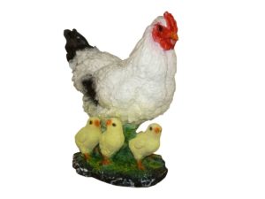 Курица с тремя цыплятами Н-28 см, L-30 cм