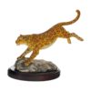 Сувениры Леопард в прыжке